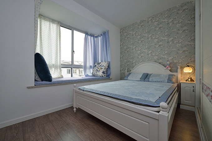 90平米小戶(hù)型簡(jiǎn)約裝修主臥效果圖