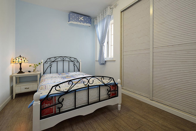 90平米小戶(hù)型簡(jiǎn)約裝修主臥效果圖