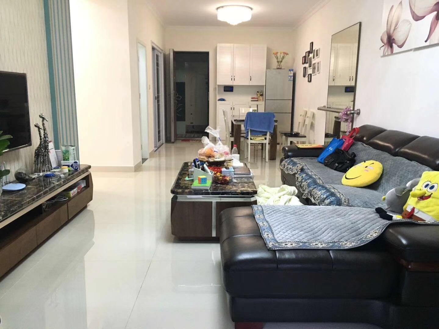 113平米現代簡約風格客廳效果圖