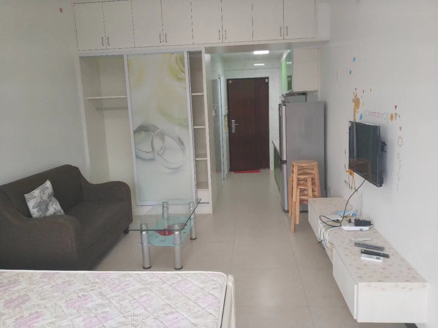 常德南金城80平米現代簡約風格客廳裝修效果圖