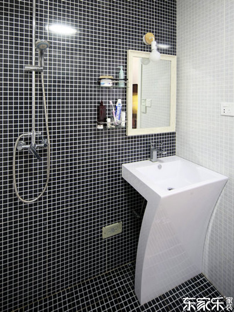 衡陽90平現代簡約風格衛生間裝修效果圖